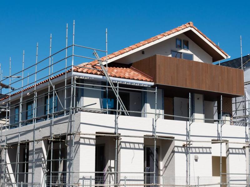 Les secrets d'une r&eacute;novation d'immeuble r&eacute;ussie et &eacute;conomique